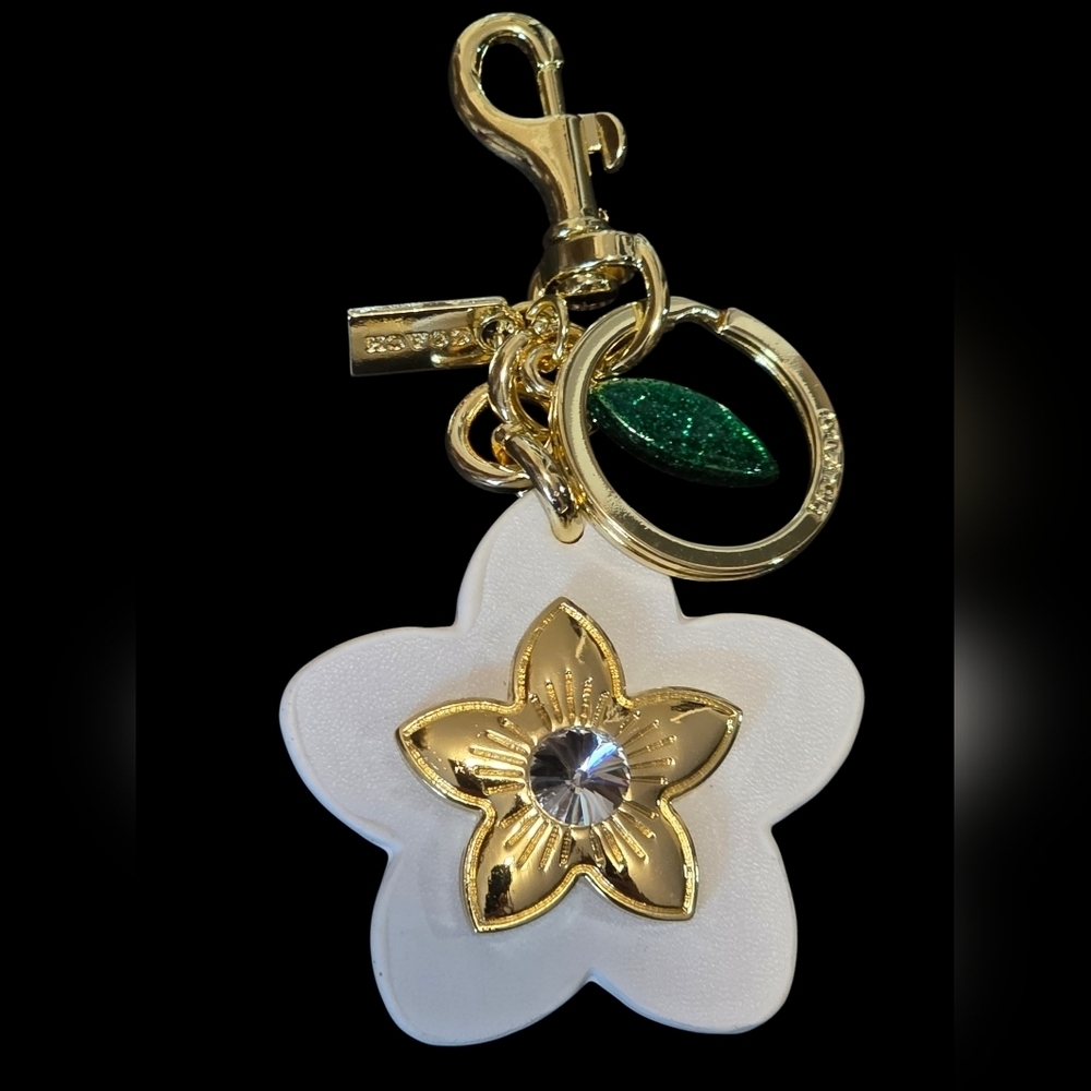 Letter "C" White Flower Keychain | Keyfob | Bag Charm